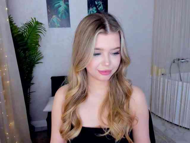 GlamorousGirl webcam