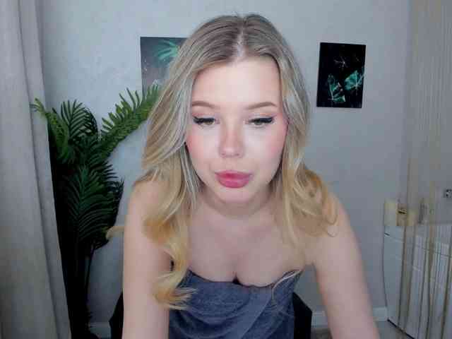 GlamorousGirl webcam