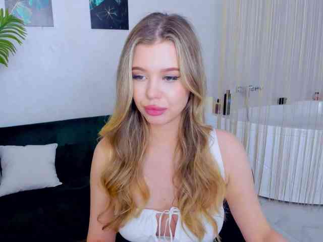 GlamorousGirl webcam
