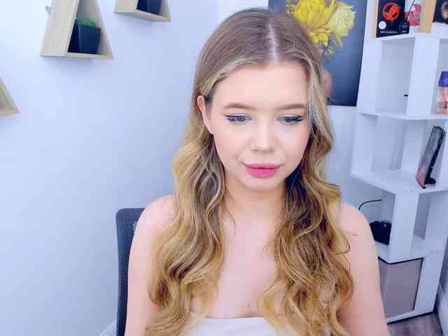 GlamorousGirl webcam
