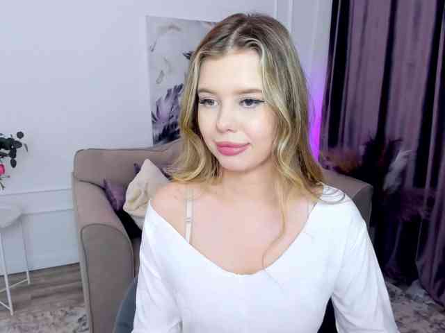 GlamorousGirl webcam
