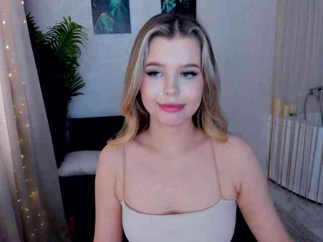 GlamorousGirl webcam