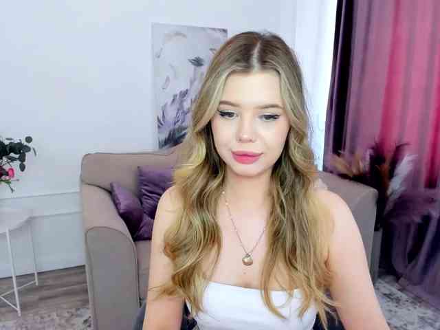 GlamorousGirl webcam
