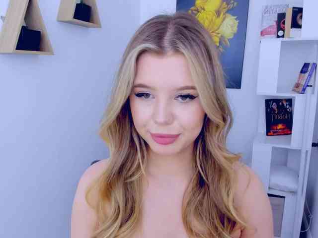 GlamorousGirl webcam
