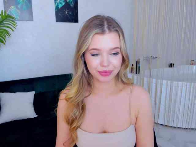 GlamorousGirl webcam