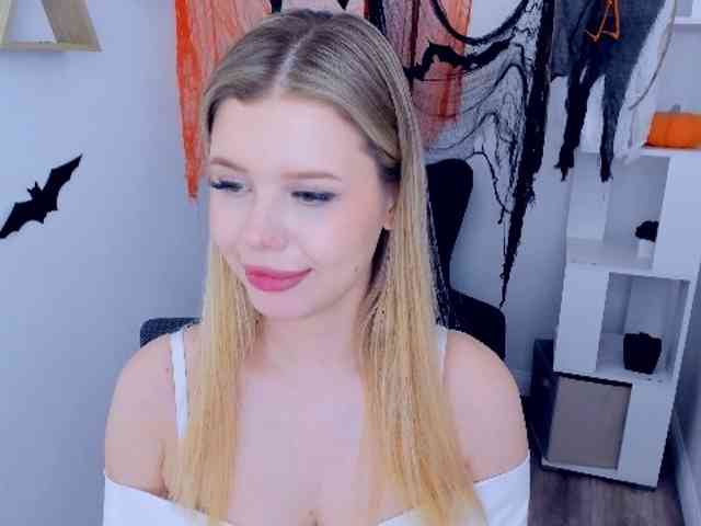 GlamorousGirl webcam