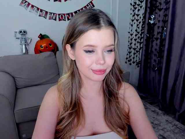GlamorousGirl webcam