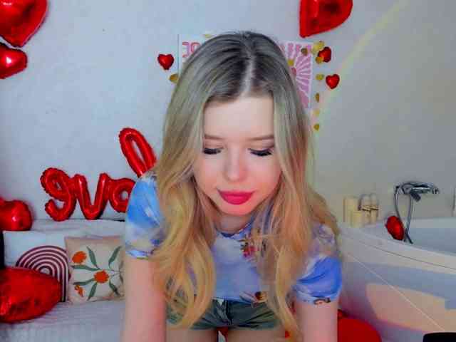 GlamorousGirl webcam