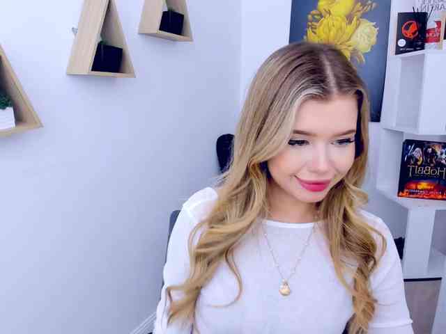 GlamorousGirl webcam