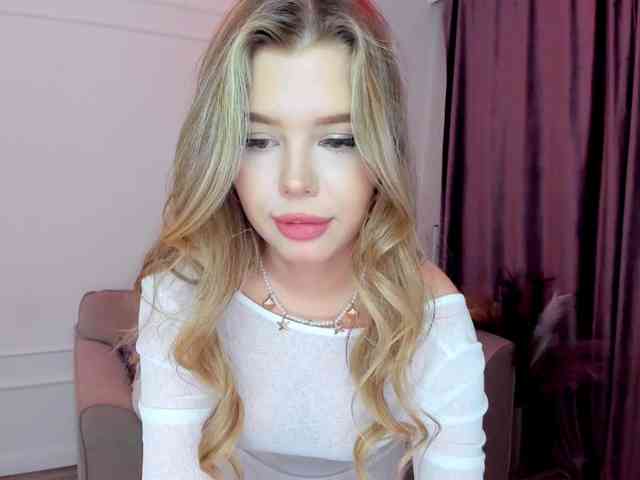GlamorousGirl webcam