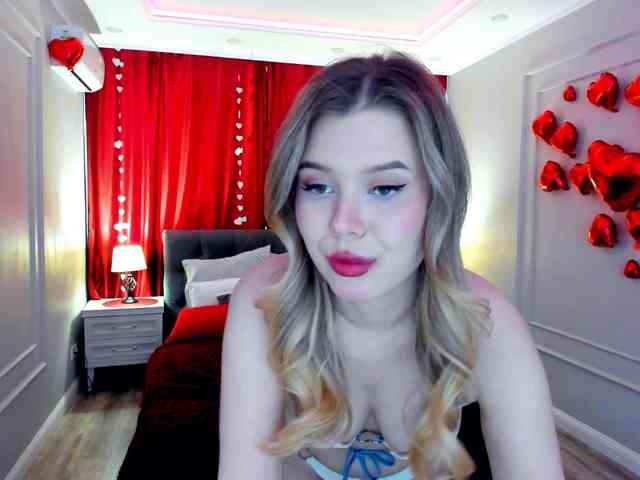 GlamorousGirl webcam