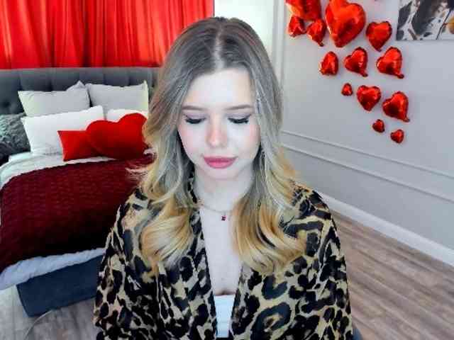 GlamorousGirl webcam