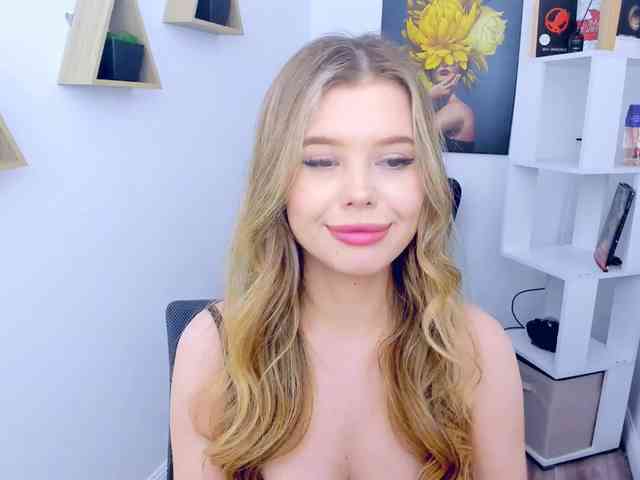 GlamorousGirl webcam