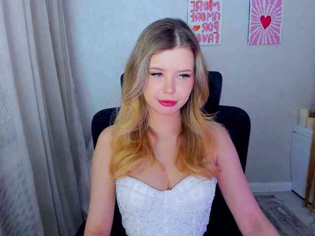 GlamorousGirl webcam