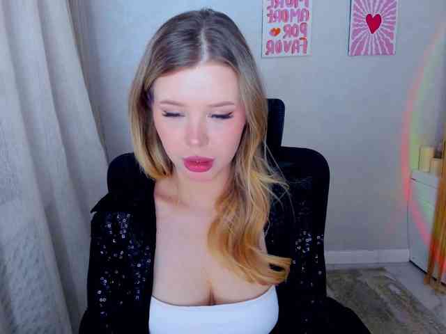 GlamorousGirl webcam