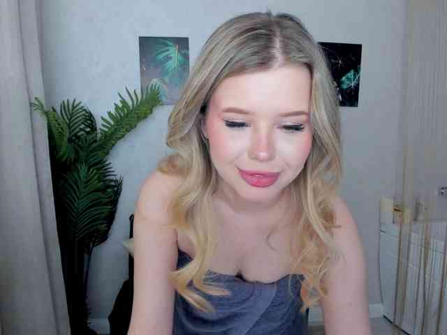 GlamorousGirl webcam