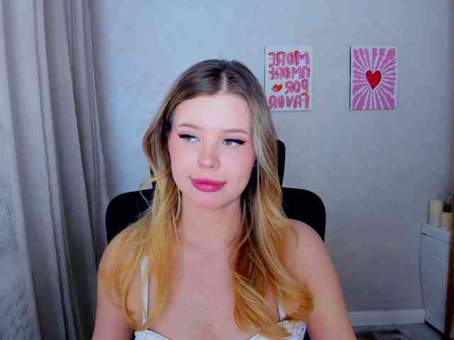 GlamorousGirl webcam