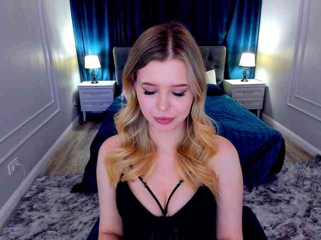 GlamorousGirl webcam