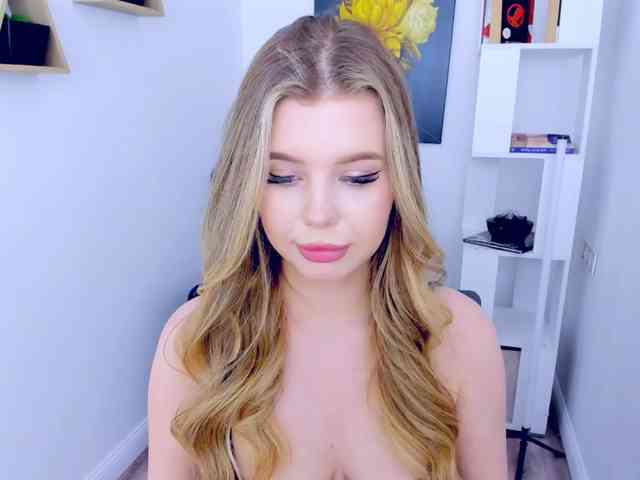 GlamorousGirl webcam