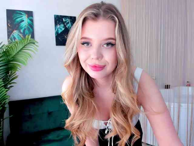 GlamorousGirl webcam
