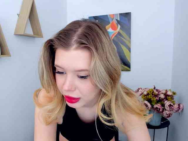 GlamorousGirl webcam