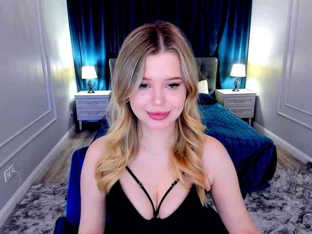 GlamorousGirl webcam