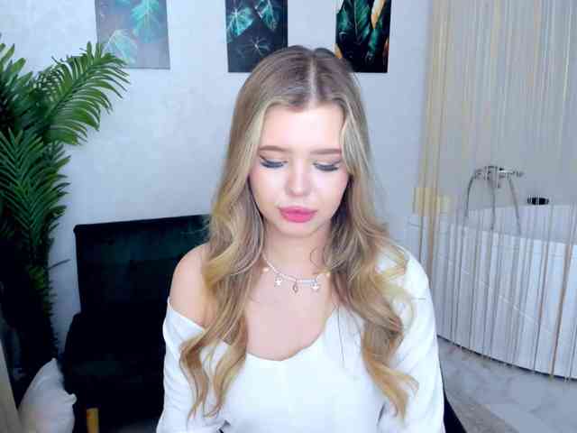 GlamorousGirl webcam