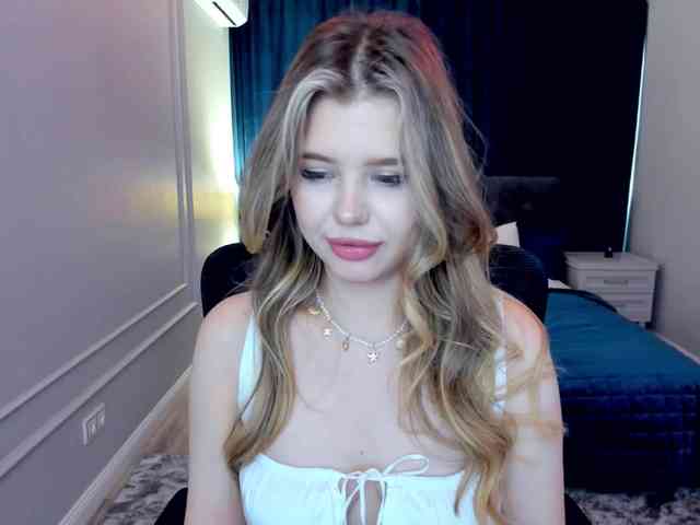 GlamorousGirl webcam