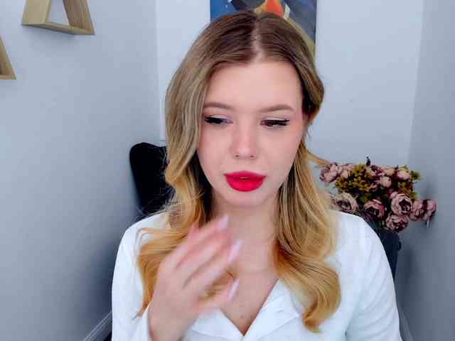 GlamorousGirl webcam