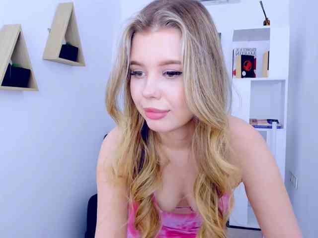 GlamorousGirl webcam