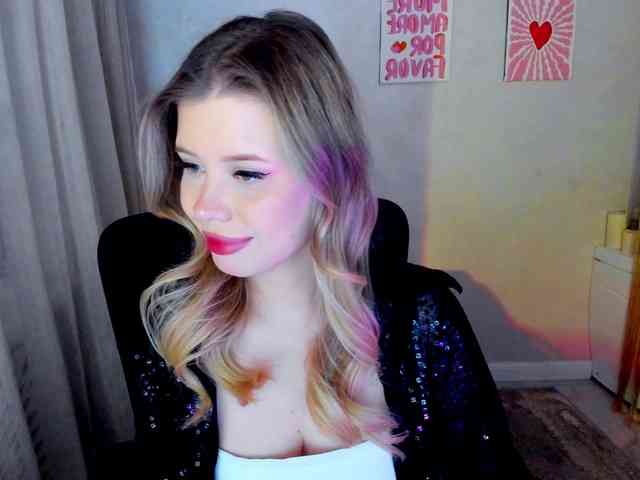 GlamorousGirl webcam