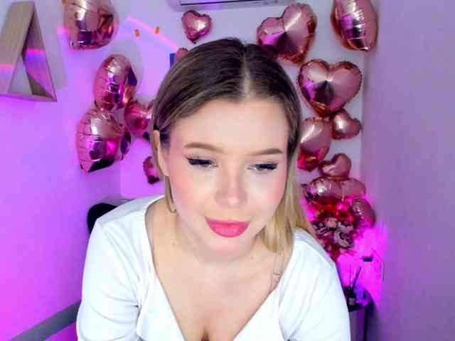 GlamorousGirl webcam