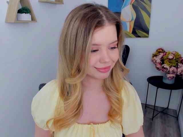 GlamorousGirl webcam