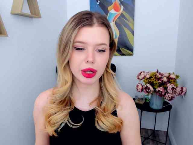 GlamorousGirl webcam