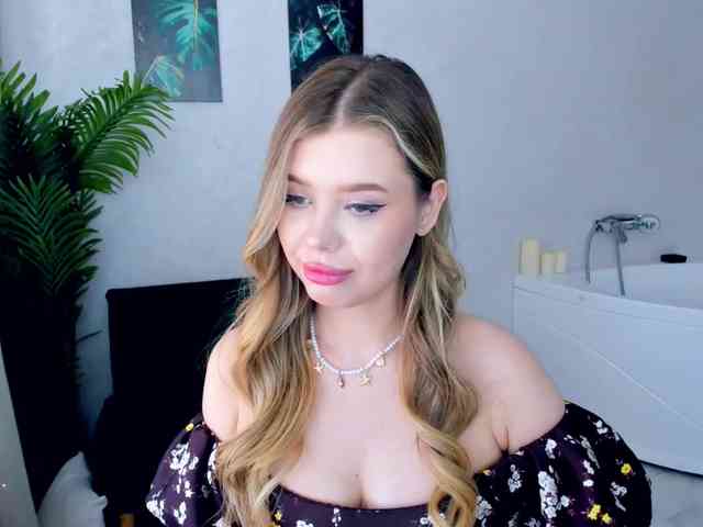 GlamorousGirl webcam