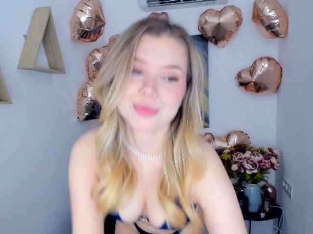 GlamorousGirl webcam