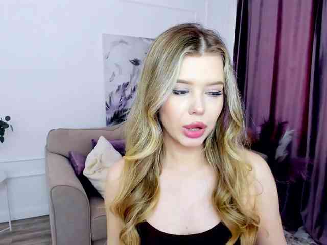 GlamorousGirl webcam
