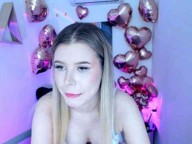 GlamorousGirl webcam