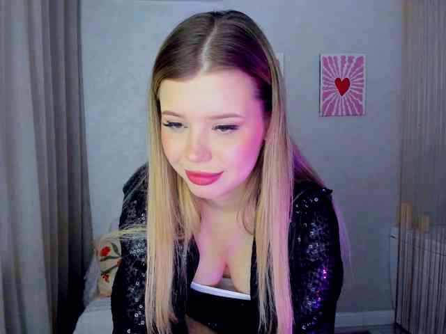 GlamorousGirl webcam