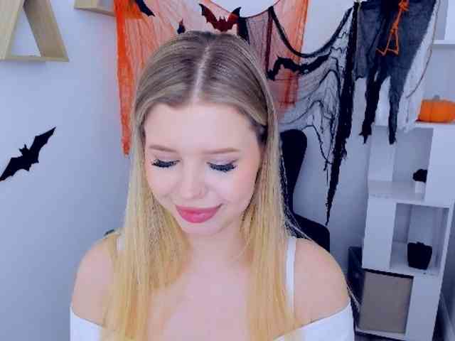 GlamorousGirl webcam