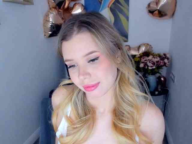 GlamorousGirl webcam