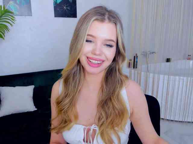 GlamorousGirl webcam