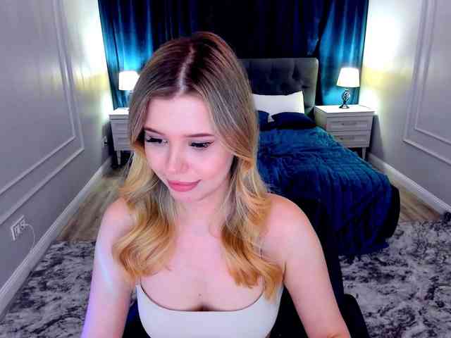 GlamorousGirl webcam