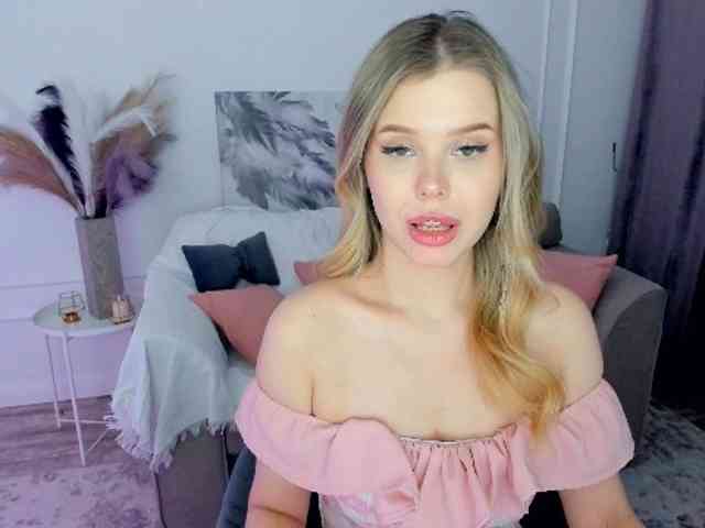 GlamorousGirl webcam