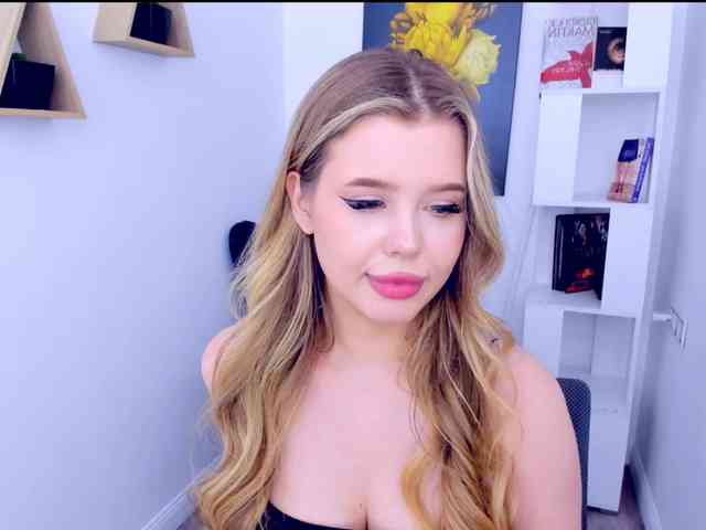 GlamorousGirl webcam