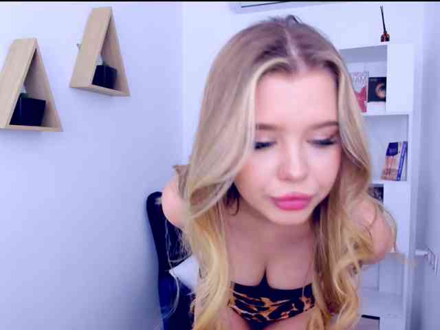 GlamorousGirl webcam