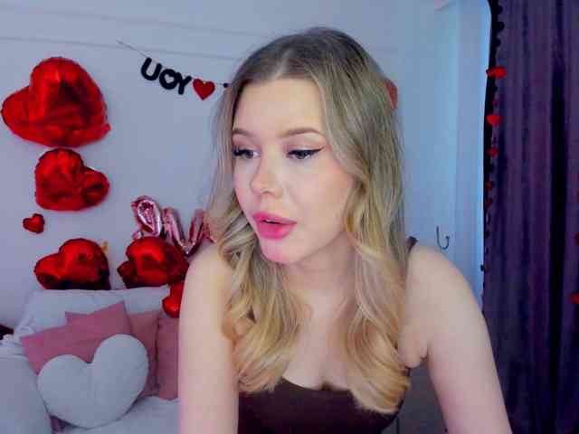 GlamorousGirl webcam