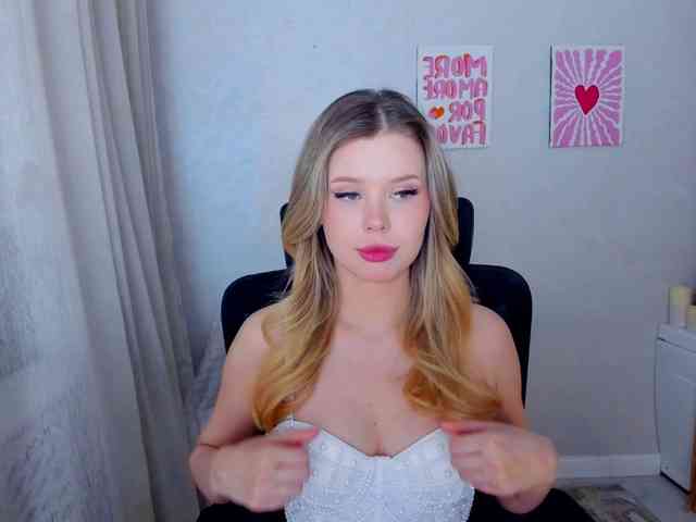 GlamorousGirl webcam