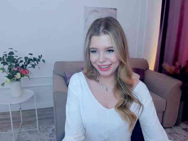 GlamorousGirl webcam
