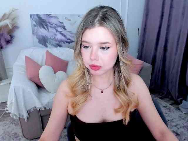 GlamorousGirl webcam